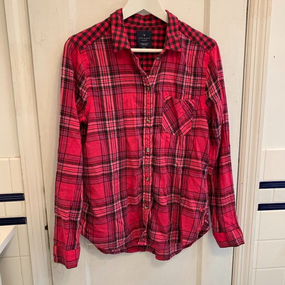 American Eagle Red Plaid Boyfriend Shirt Medium